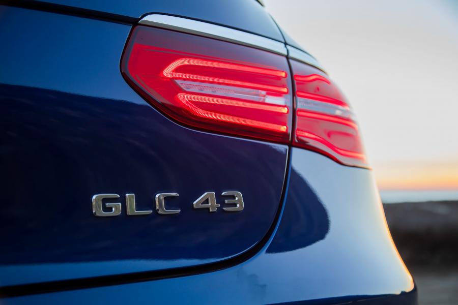 Логотип Mercedes-AMG GLC43 4Matic Coupe 2016 года  (WW) (фото 20 из 46)